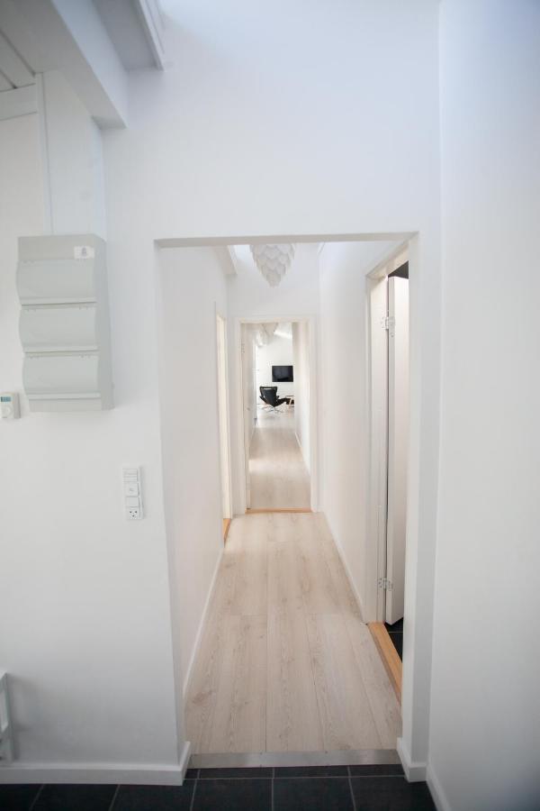 Apartments In Downtown ทอร์สเฮาน์ ภายนอก รูปภาพ