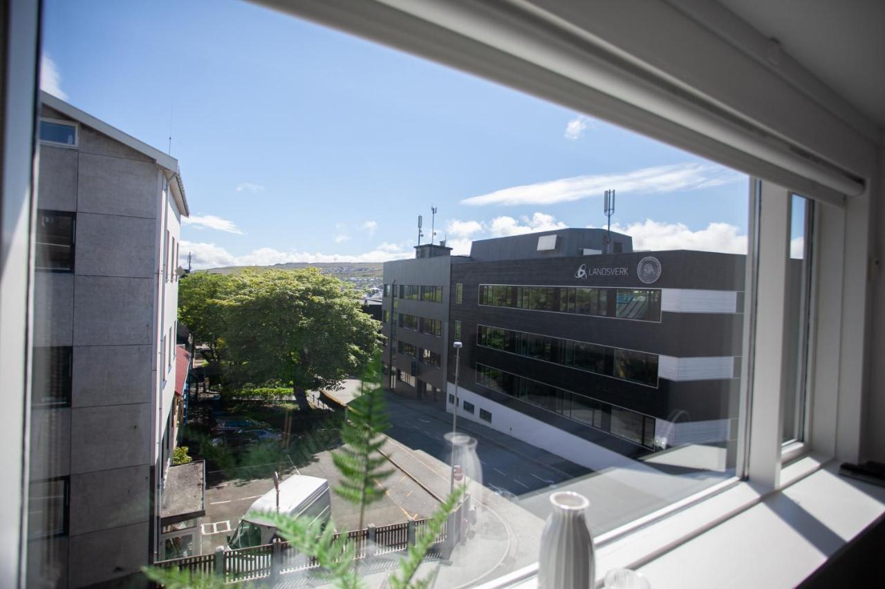 Apartments In Downtown ทอร์สเฮาน์ ภายนอก รูปภาพ